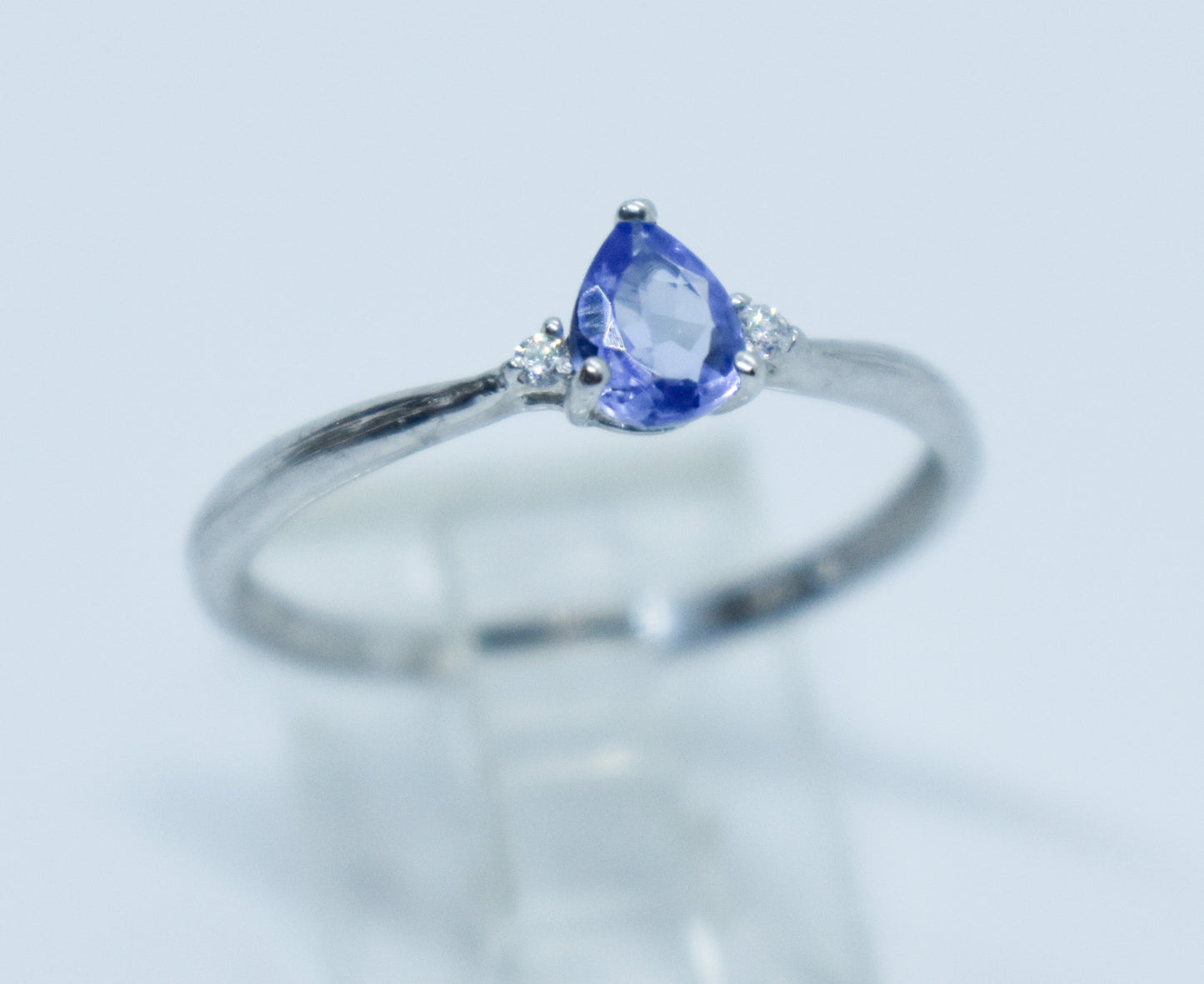 Vintage Platinum Tanzanite & Diamond Ring Size 7