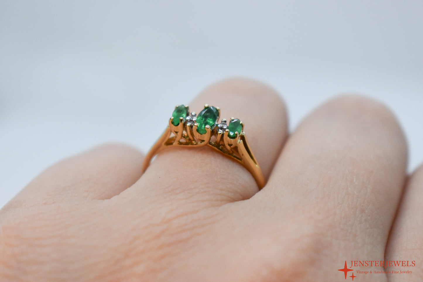 Vintage 10k Yellow Gold Emerald & Diamond Trilogy Ring – Size 6 3/4