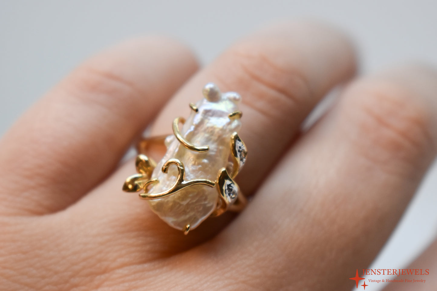 Vintage 14k Yellow Gold Baroque Saltwater Pearl & Diamond Cocktail Ring Size 6 3/4