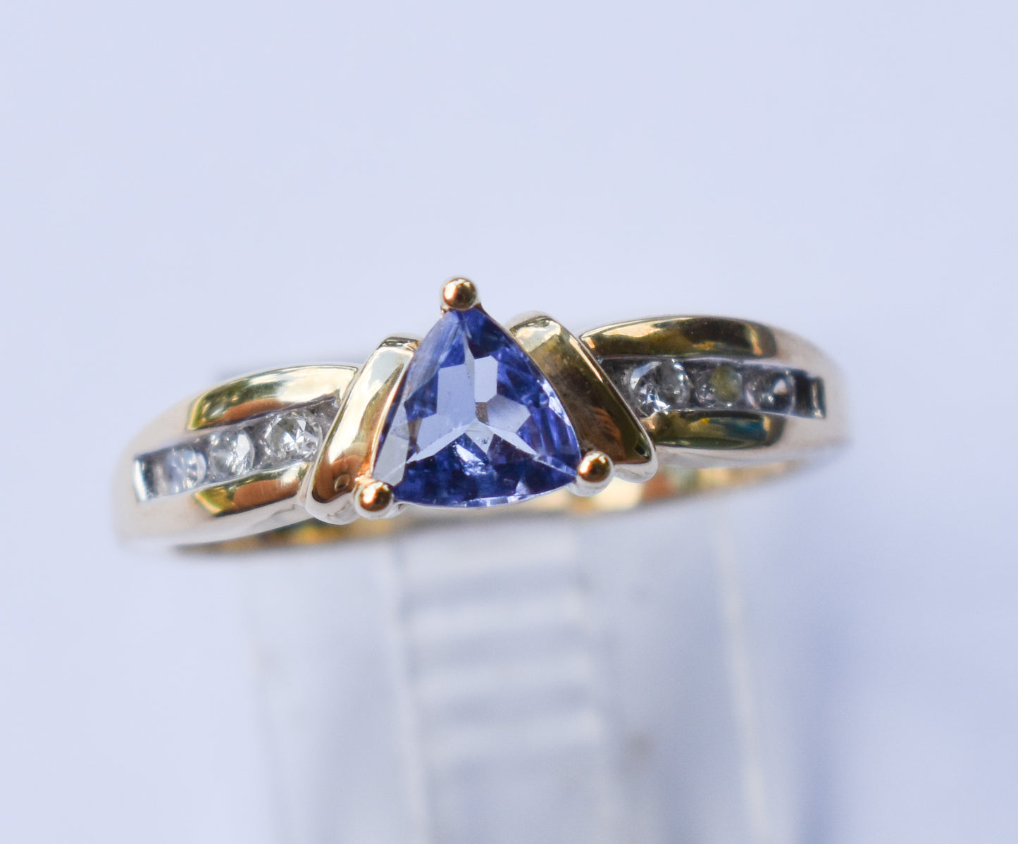 Vintage 14k Yellow Gold Tanzanite & Diamond Ring Size 6