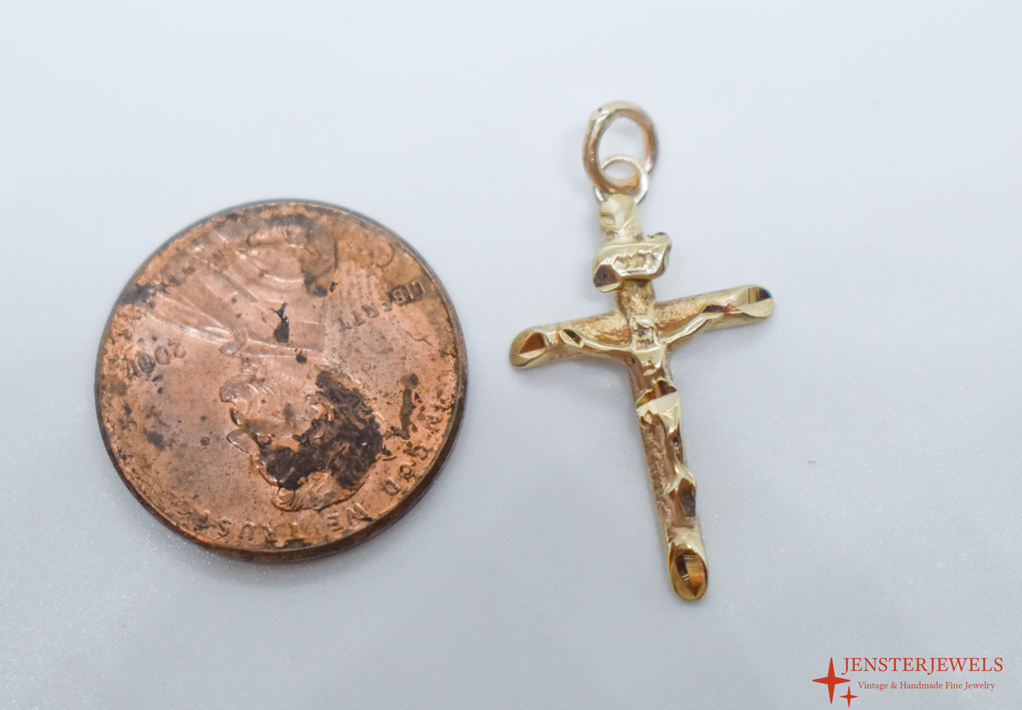 Vintage 14k Yellow Gold Crucifix Cross Pendant