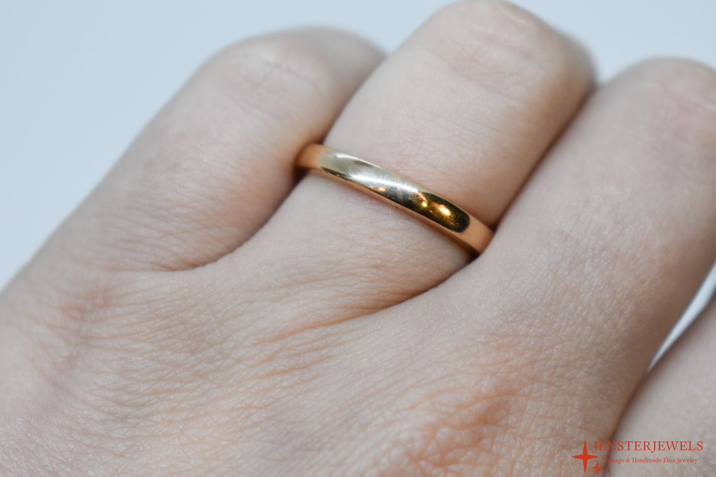 Vintage 18k Yellow Gold Band โ Size 7