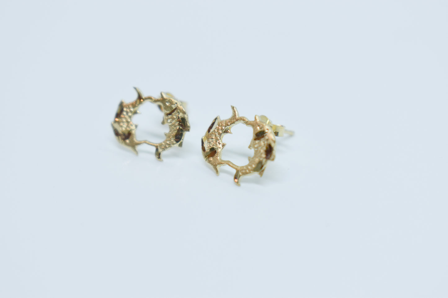 Vintage 14k Yellow Gold Pisces Zodiac Stud Earrings
