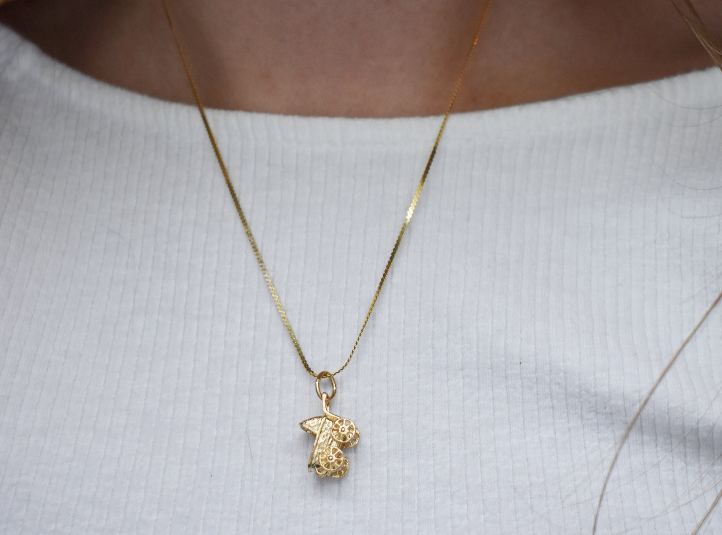 Vintage 14k Yellow Gold Baby Carriage Pendant