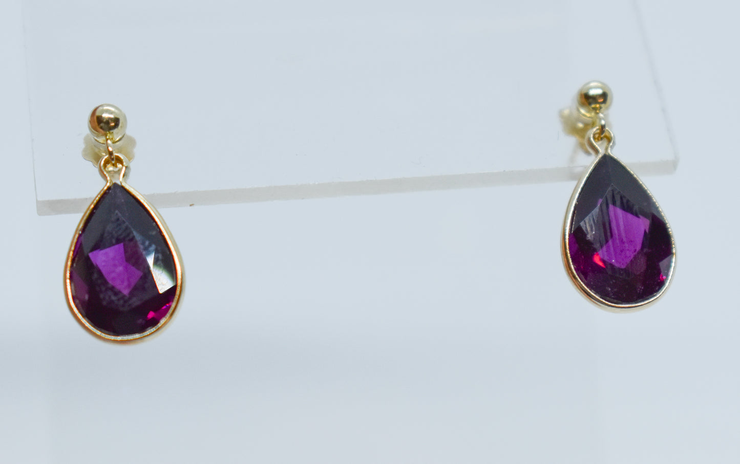 Vintage 14k Yellow Gold Garnet Drop Earrings