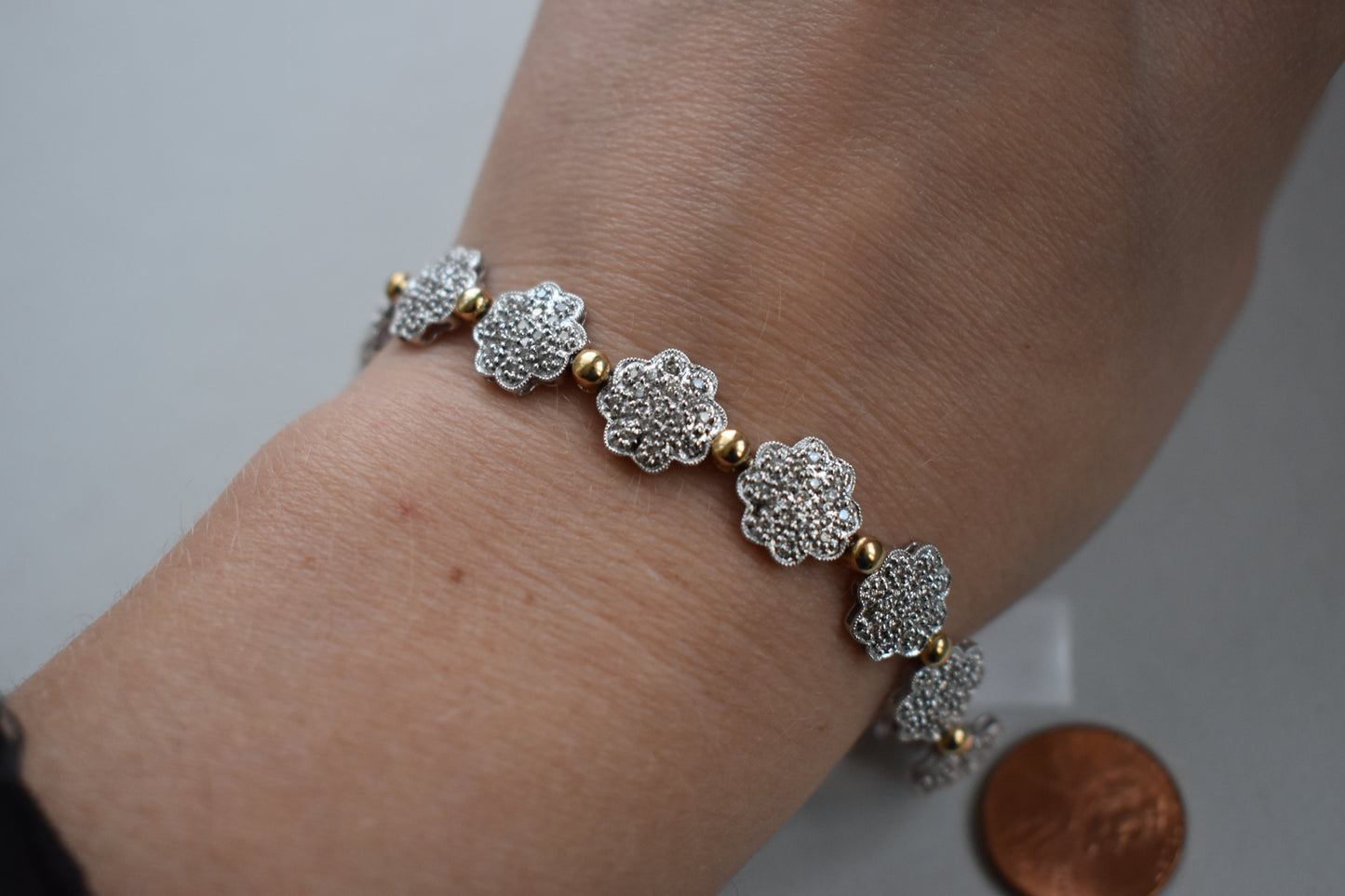 Vintage Estate 14k Two-Tone Gold Diamond Flower Bracelet 7 1/4"