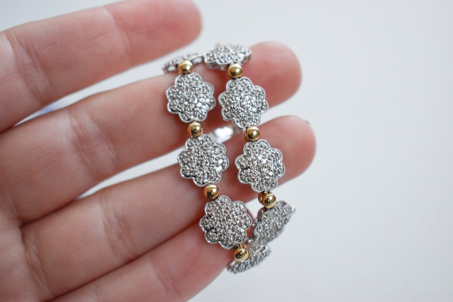 Vintage Estate 14k Two-Tone Gold Diamond Flower Bracelet 7 1/4"
