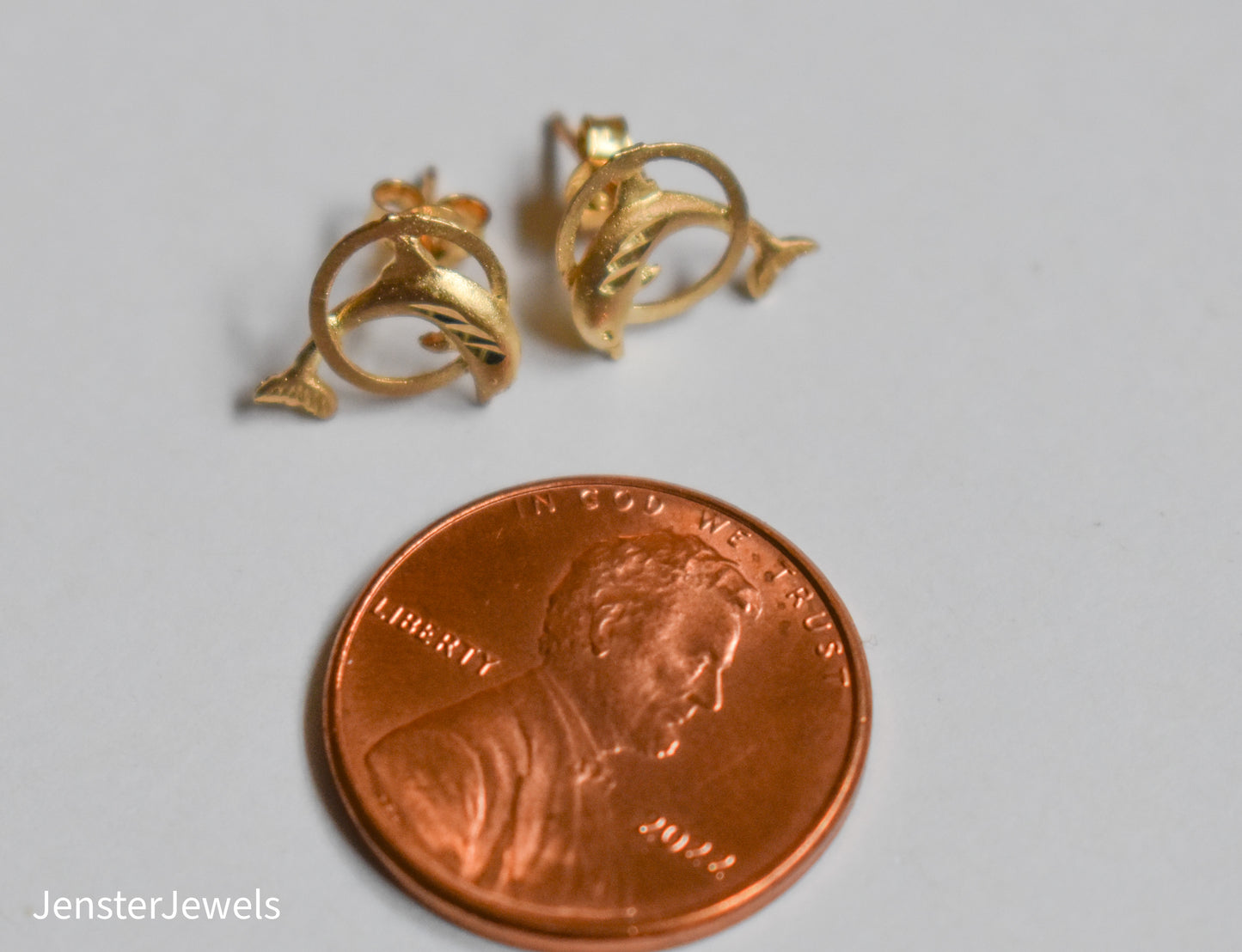Vintage 14k Yellow Gold Dolphin Stud Earrings