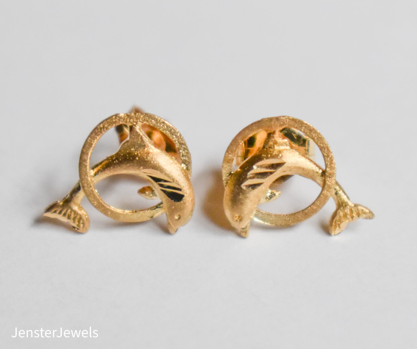 Vintage 14k Yellow Gold Dolphin Stud Earrings