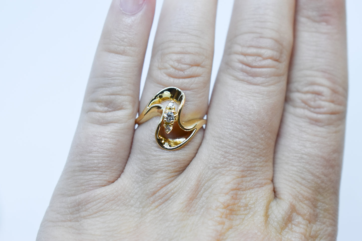 Vintage 14k Yellow Gold Diamond Swirl Ring Size 6