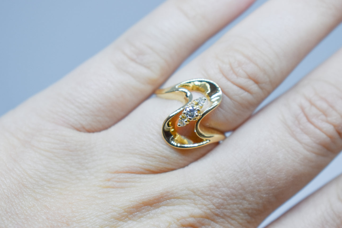 Vintage 14k Yellow Gold Diamond Swirl Ring Size 6