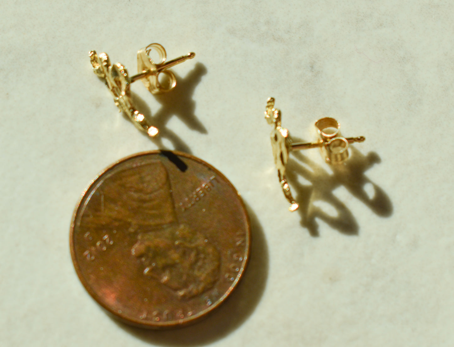 Vintage 14k Yellow Gold Light Weight Snake Stud Earrings