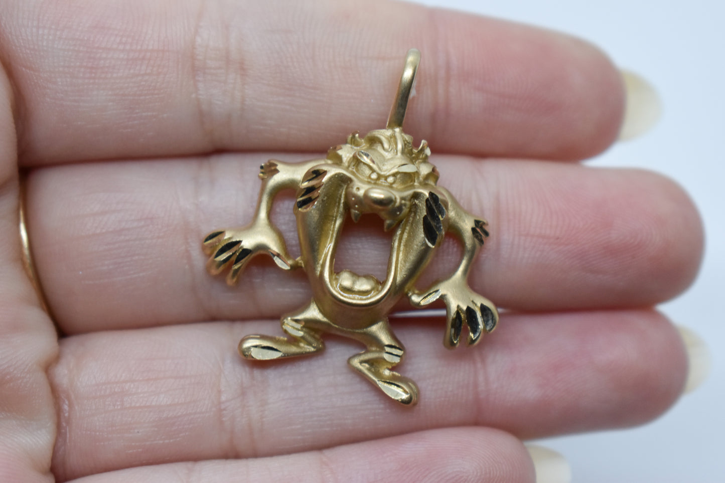Vintage 10k Yellow Gold Michael Anthony Warner Bros Looney Tunes Tasmanian Devil Pendant