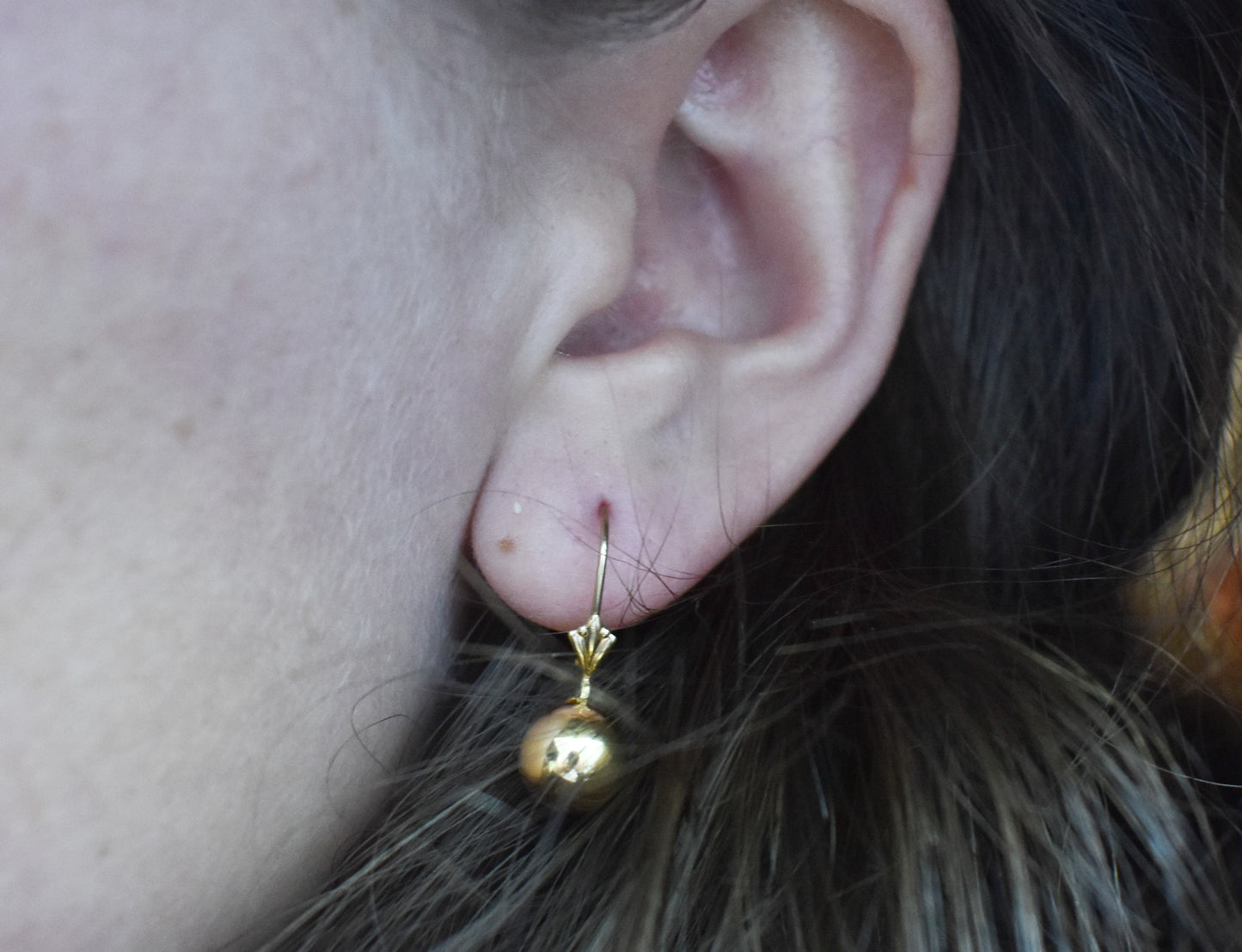 Vintage 14k Yellow Gold Hollow Ball Dangle Earrings