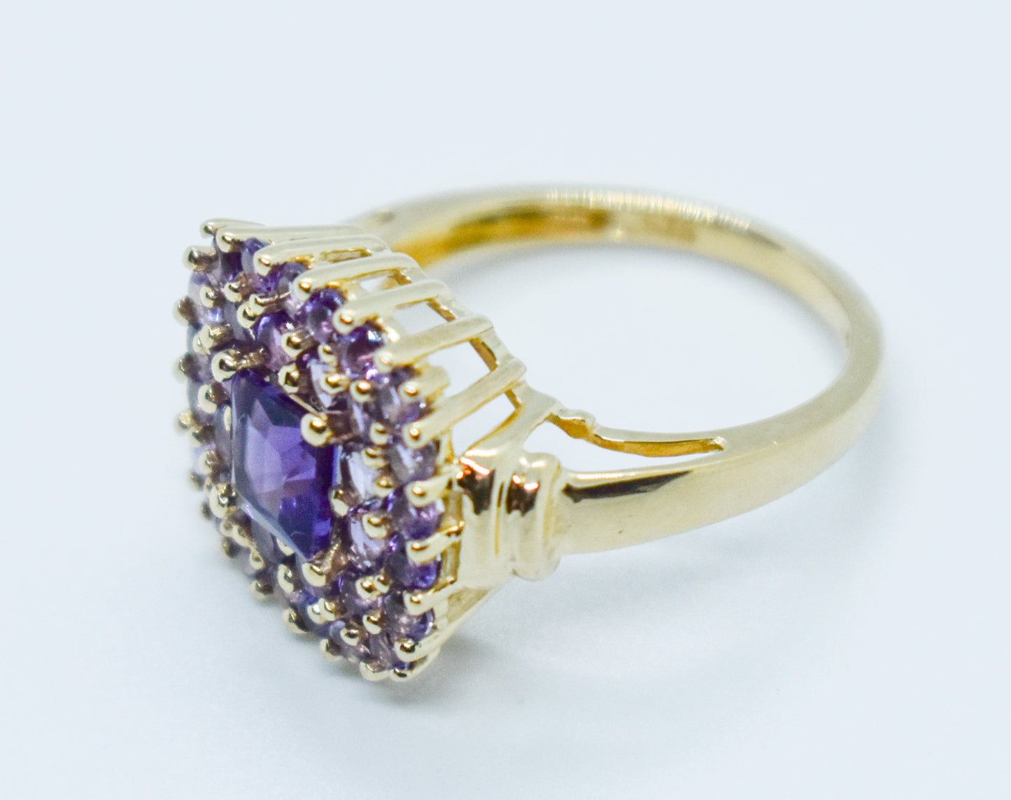 Vintage 14k Yellow Gold Amethyst Cluster Ring Size 7