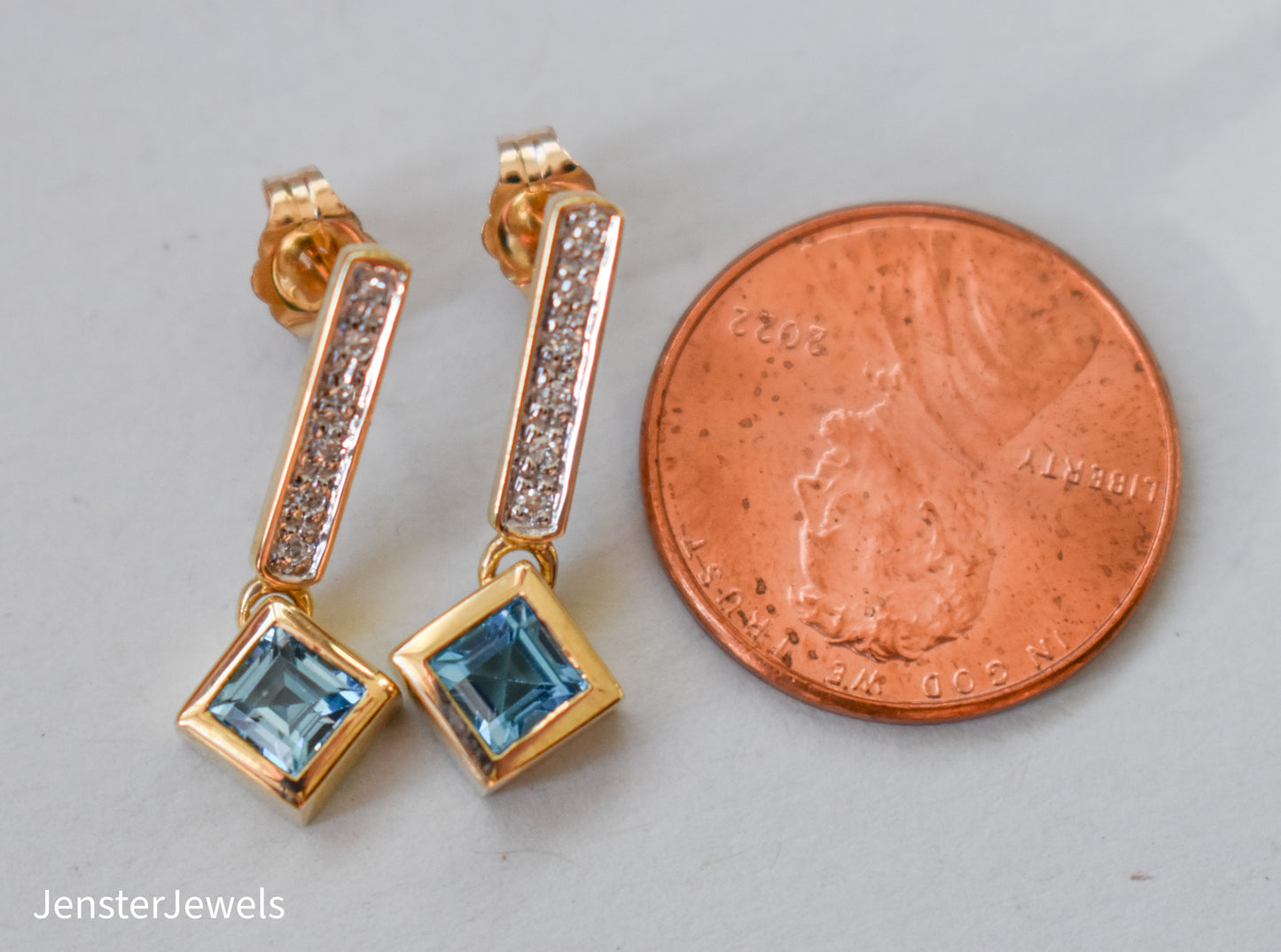 Vintage 14k Yellow Gold Diamond and Blue Topaz Dangle Earrings