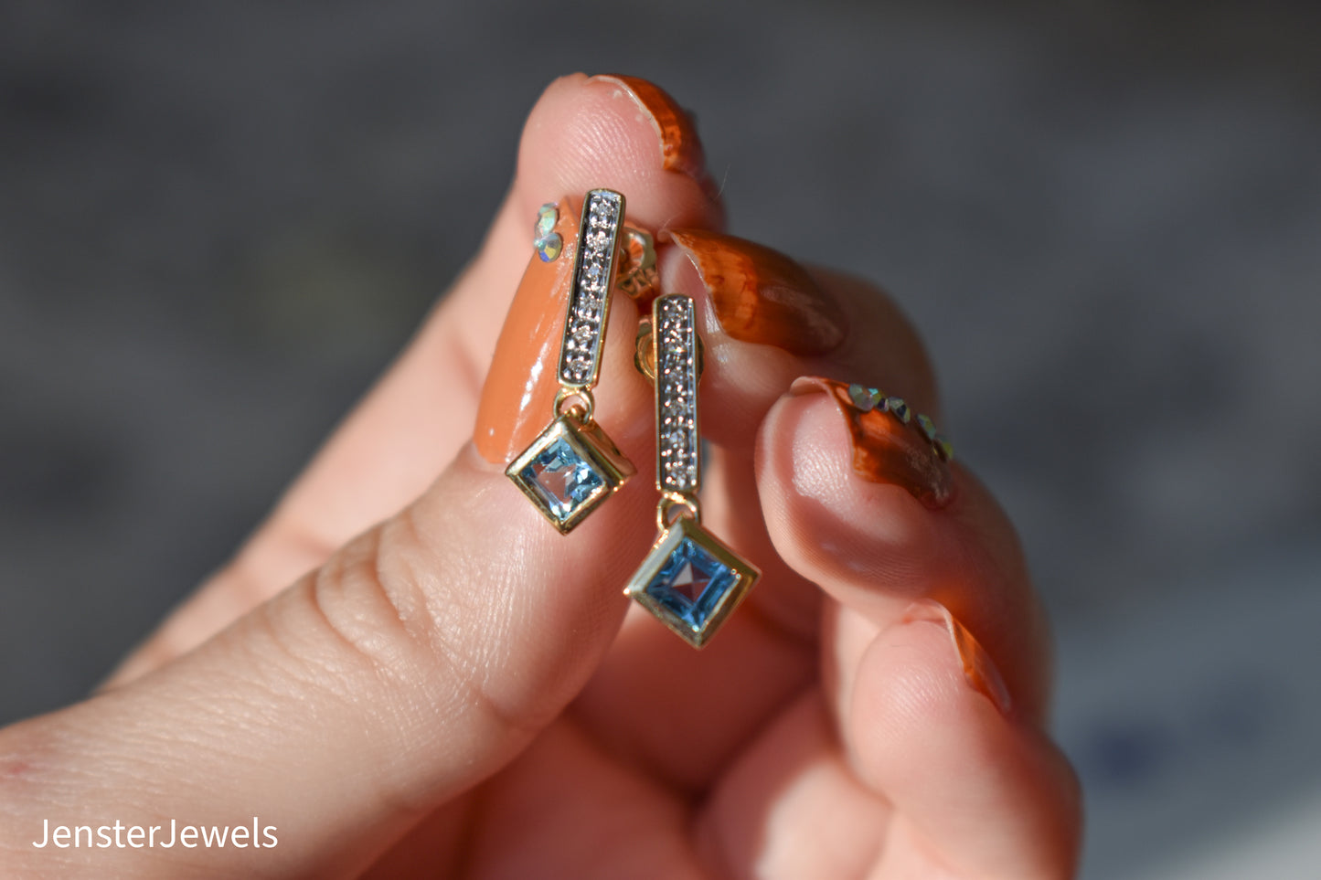 Vintage 14k Yellow Gold Diamond and Blue Topaz Dangle Earrings