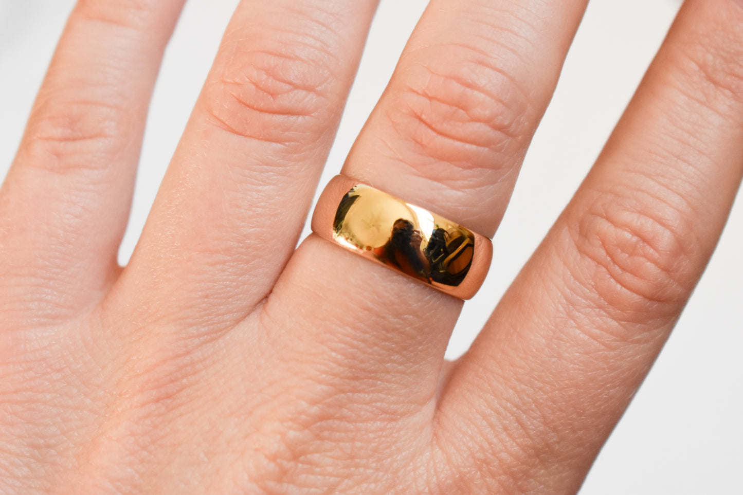Vintage 14k Yellow Gold Band Ring Size 9
