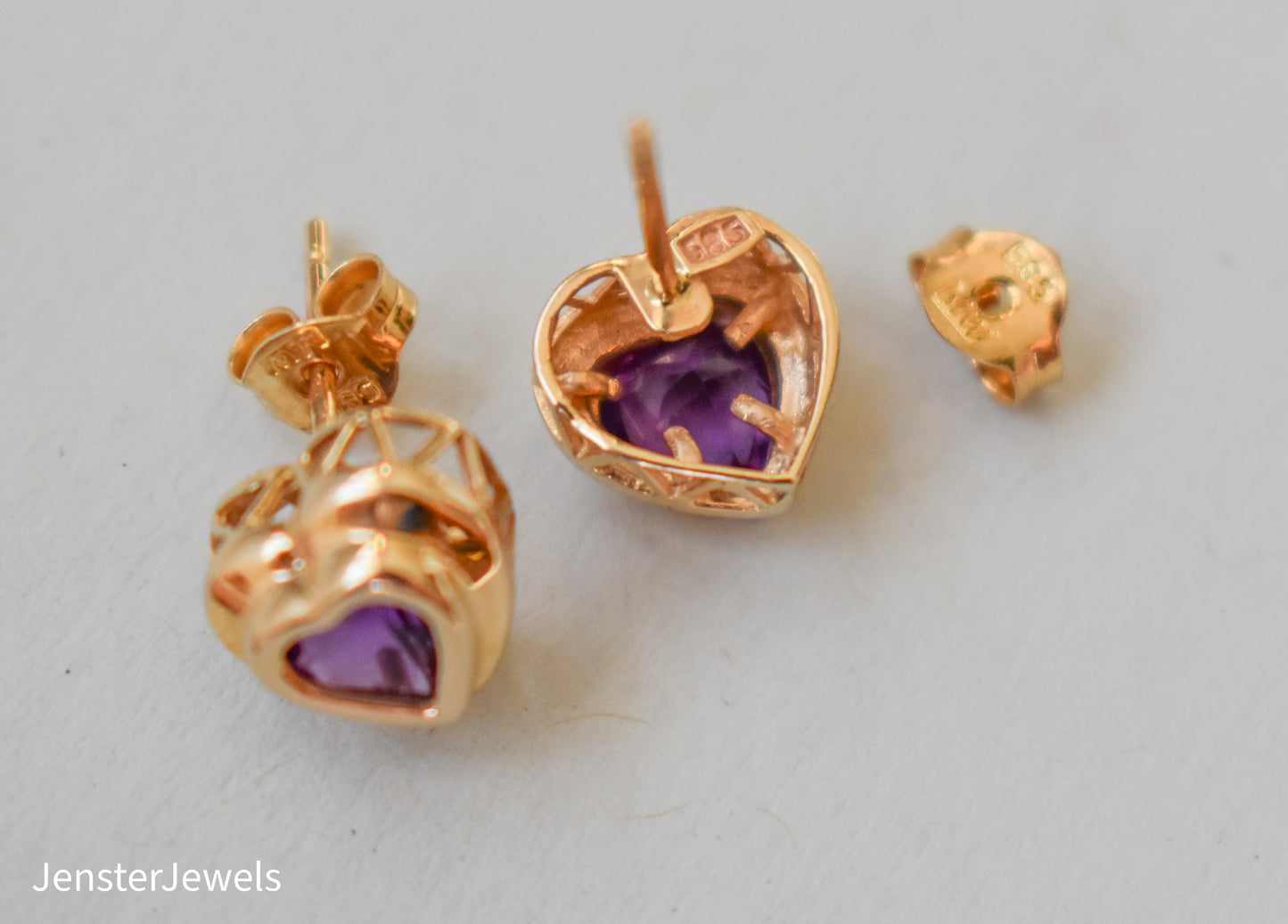 Vintage 14k Yellow Gold Amethyst Heart Stud Earrings