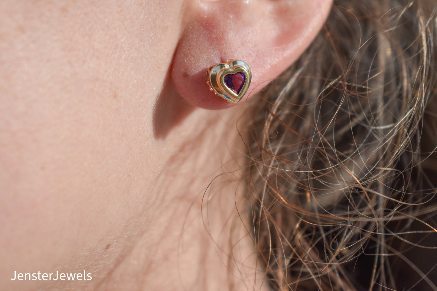 Vintage 14k Yellow Gold Amethyst Heart Stud Earrings