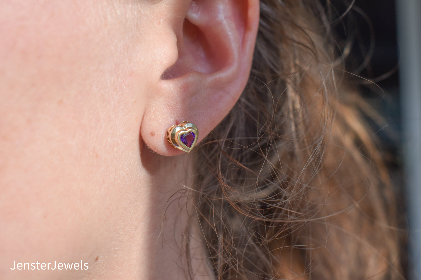 Vintage 14k Yellow Gold Amethyst Heart Stud Earrings
