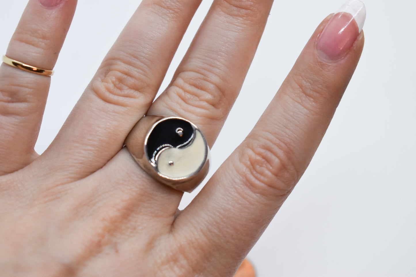 Vintage Sterling Silver Enamel Yin and Yang Ring Size 10