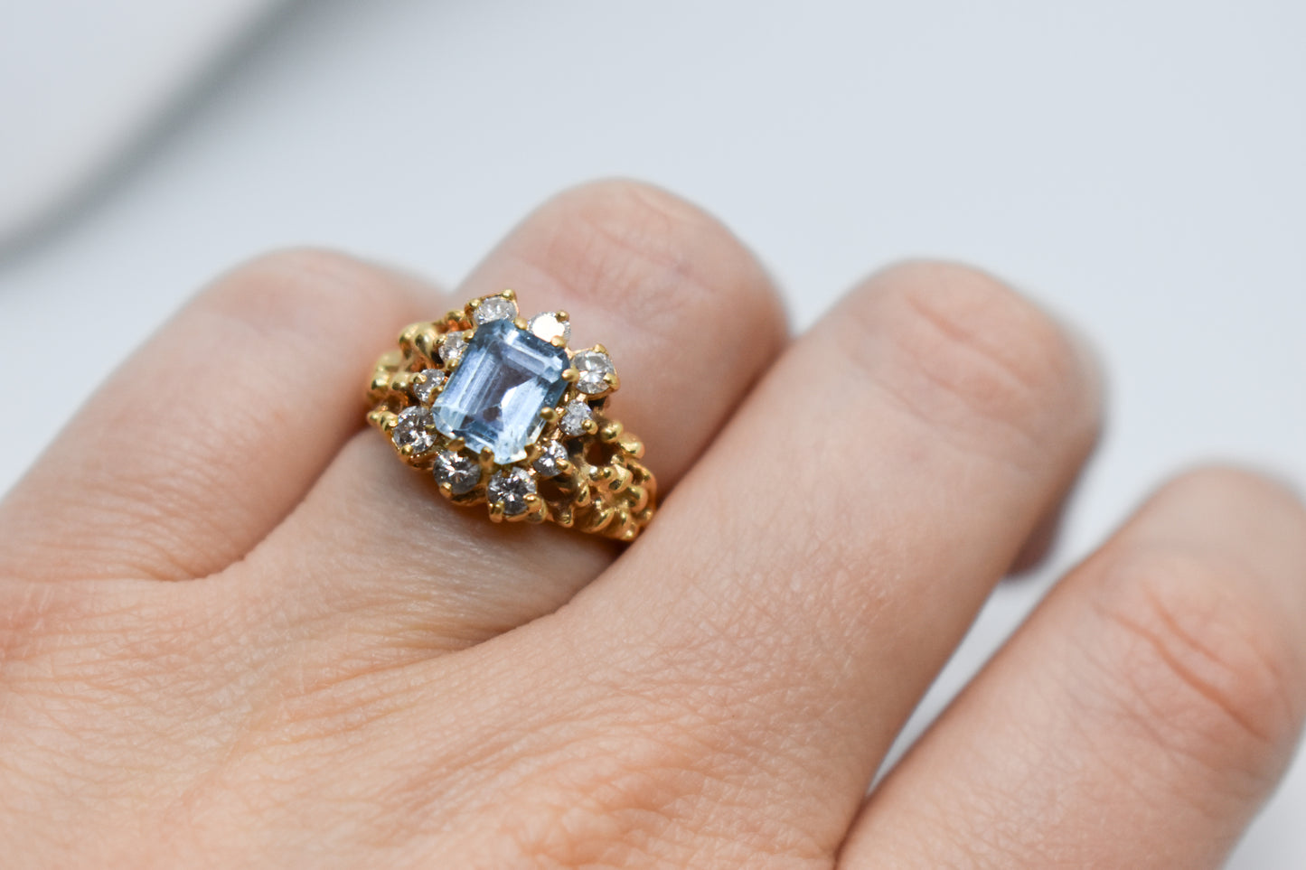 Vintage Unique 14k Yellow Gold Aquamarine and Diamond Ring Size 6
