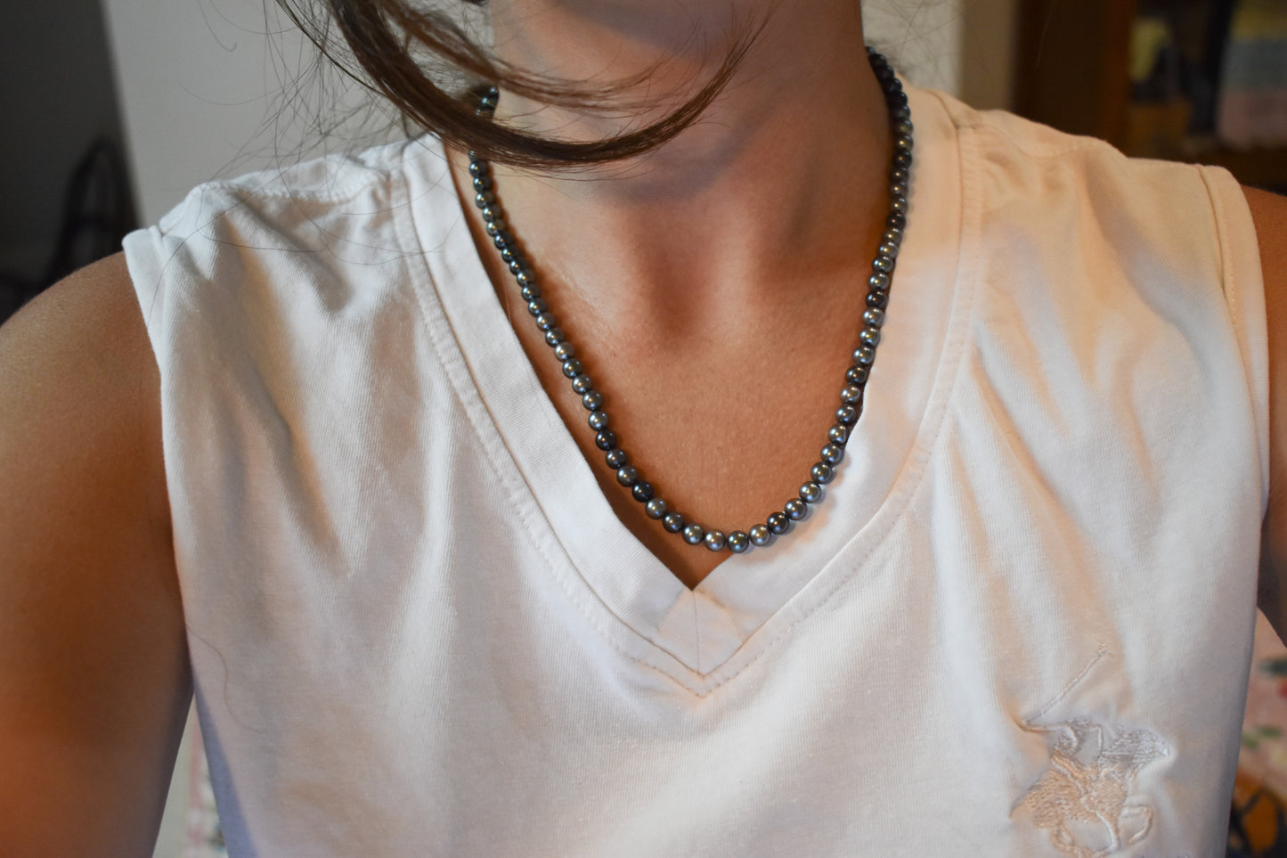 Vintage Black Pearl Necklace with 14k Gold Clasp 18"