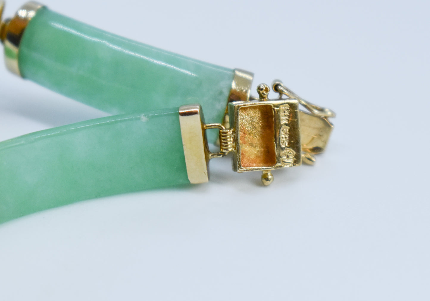 Vintage 14k Yellow Gold Green Jade and Peridot Bracelet 7 1/2"