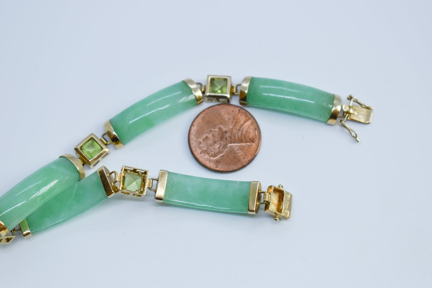 Vintage 14k Yellow Gold Green Jade and Peridot Bracelet 7 1/2"