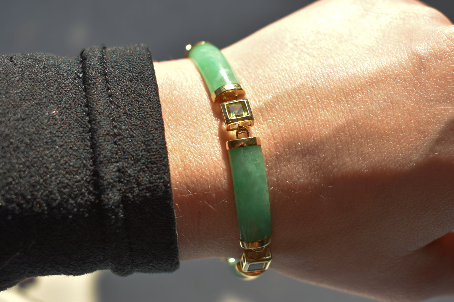 Vintage 14k Yellow Gold Green Jade and Peridot Bracelet 7 1/2"