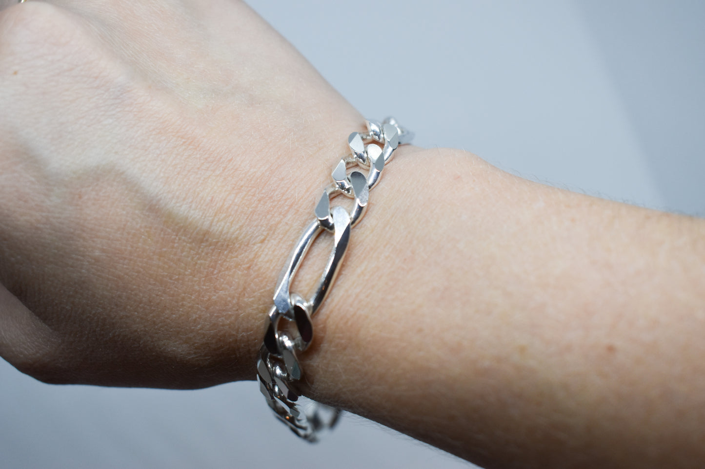 Vintage Sterling Silver Heavy Figaro Chain Bracelet 9 1/4"