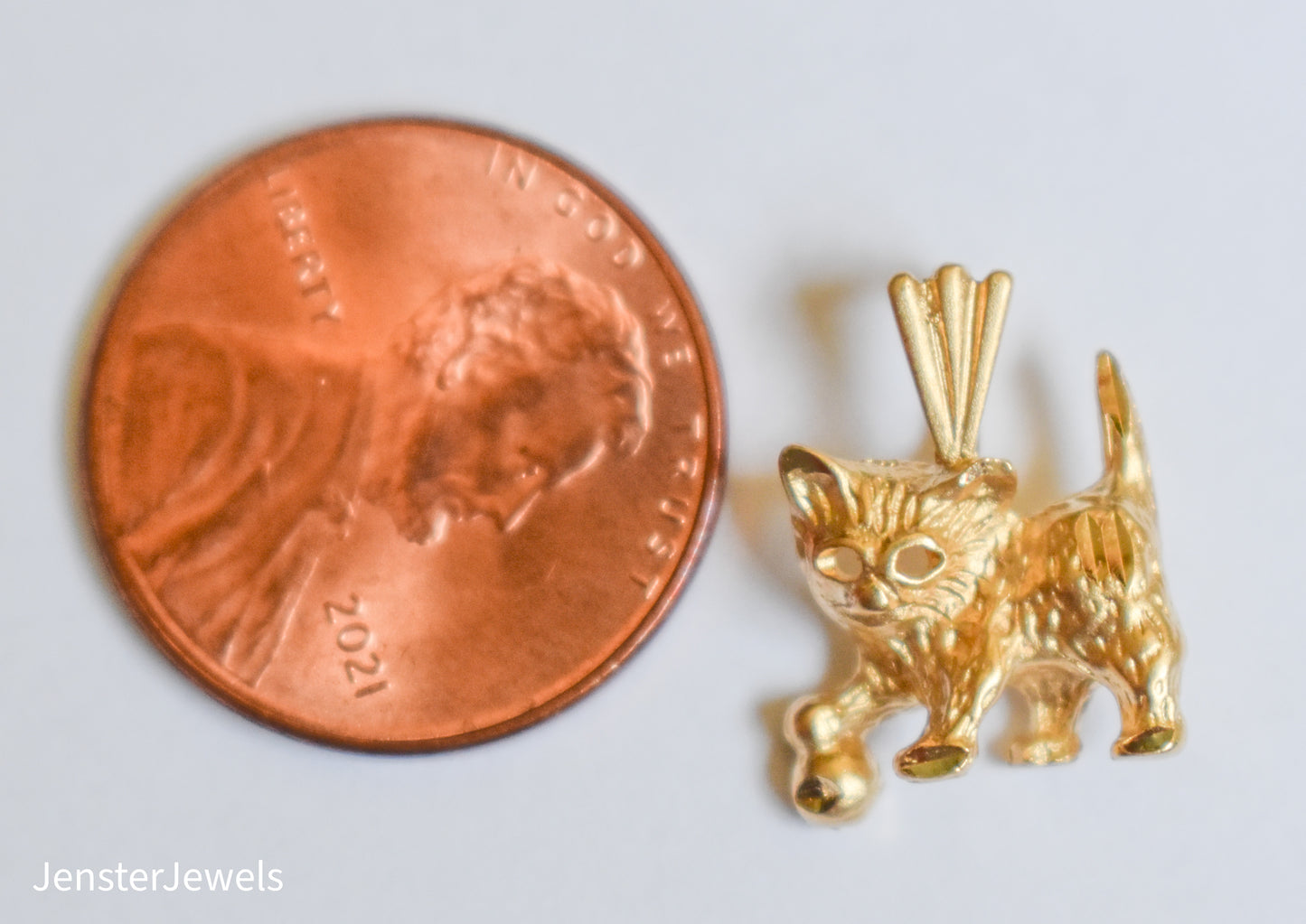 Vintage 14k Yellow Gold Michael Anthony Cat and Ball Pendant