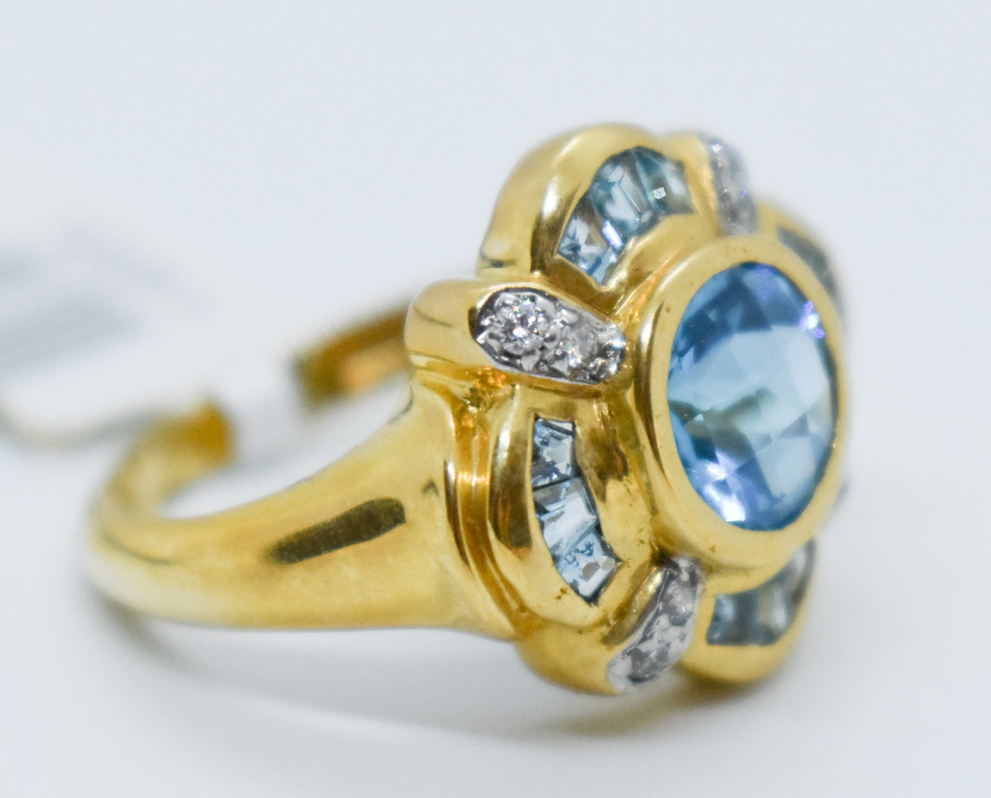 Vintage 14k Yellow Gold Blue Topaz and Diamond Size 7 1/2