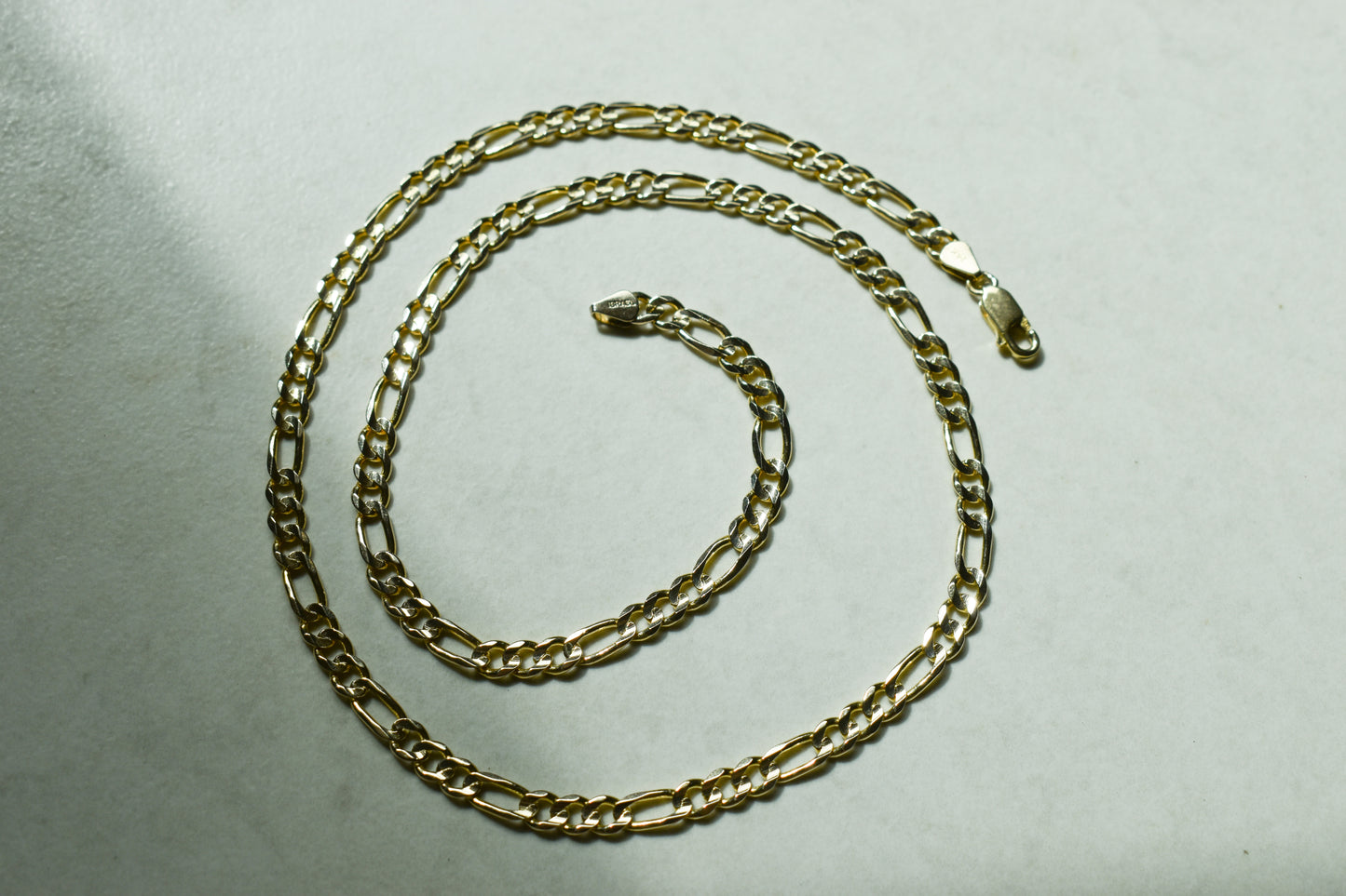 Vintage 14k Yellow Gold Solid Figaro Chain Necklace 20"