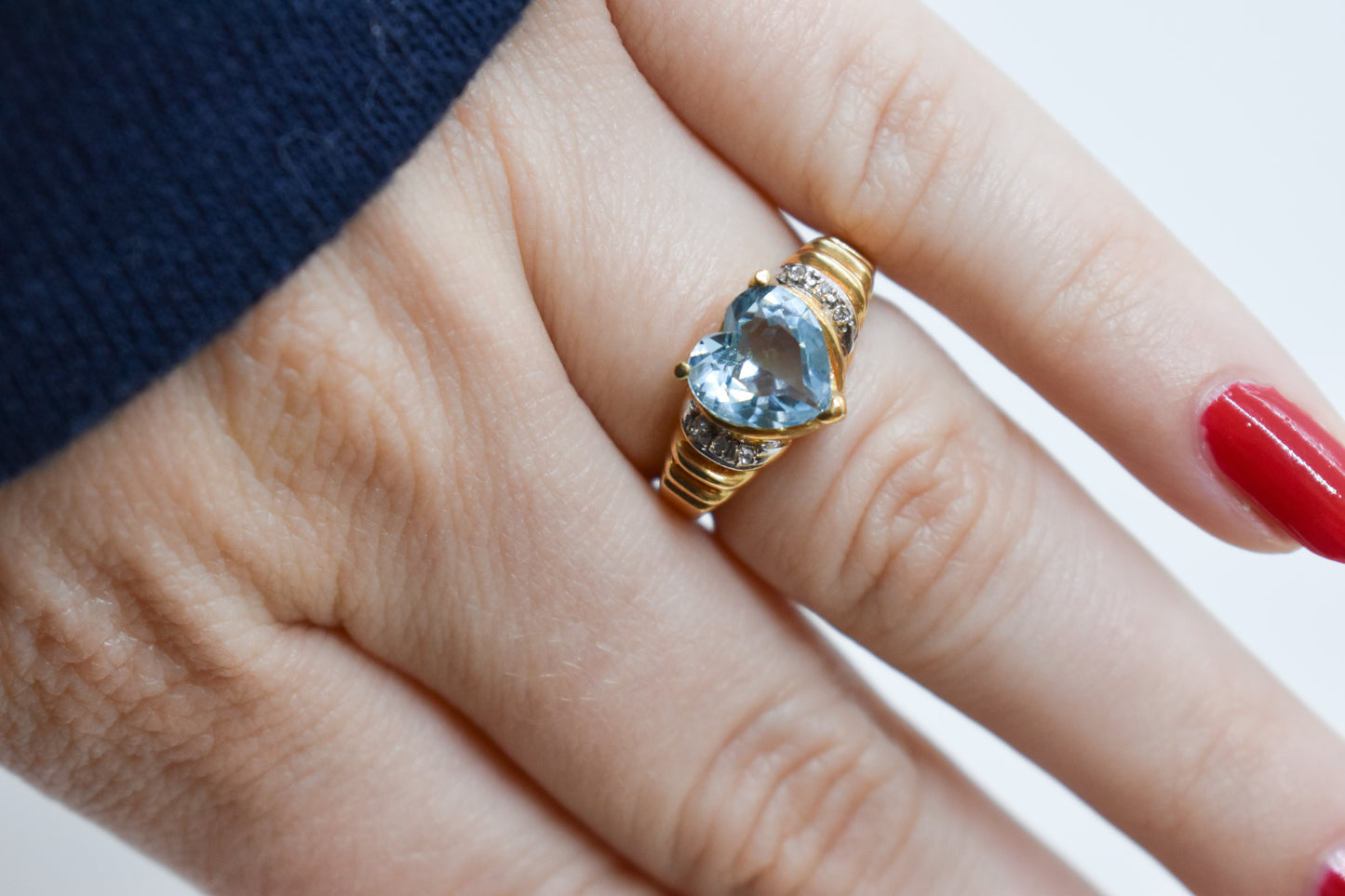 Vintage 14K Yellow Gold Blue Topaz Heart and Diamond Ring Size 6