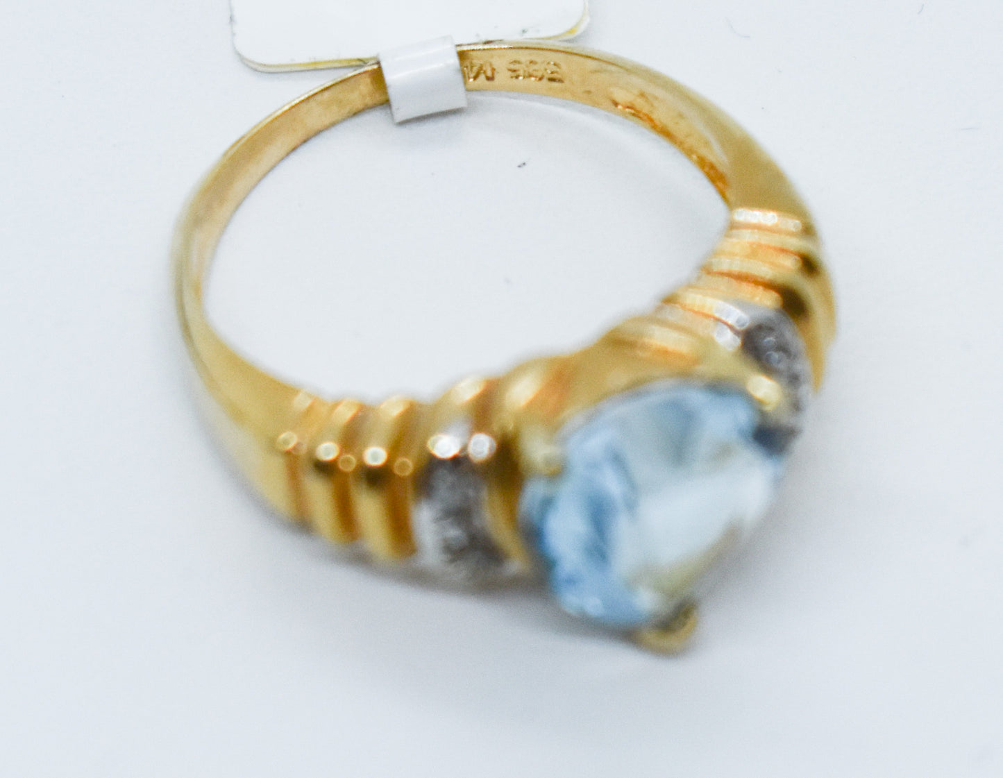 Vintage 14K Yellow Gold Blue Topaz Heart and Diamond Ring Size 6