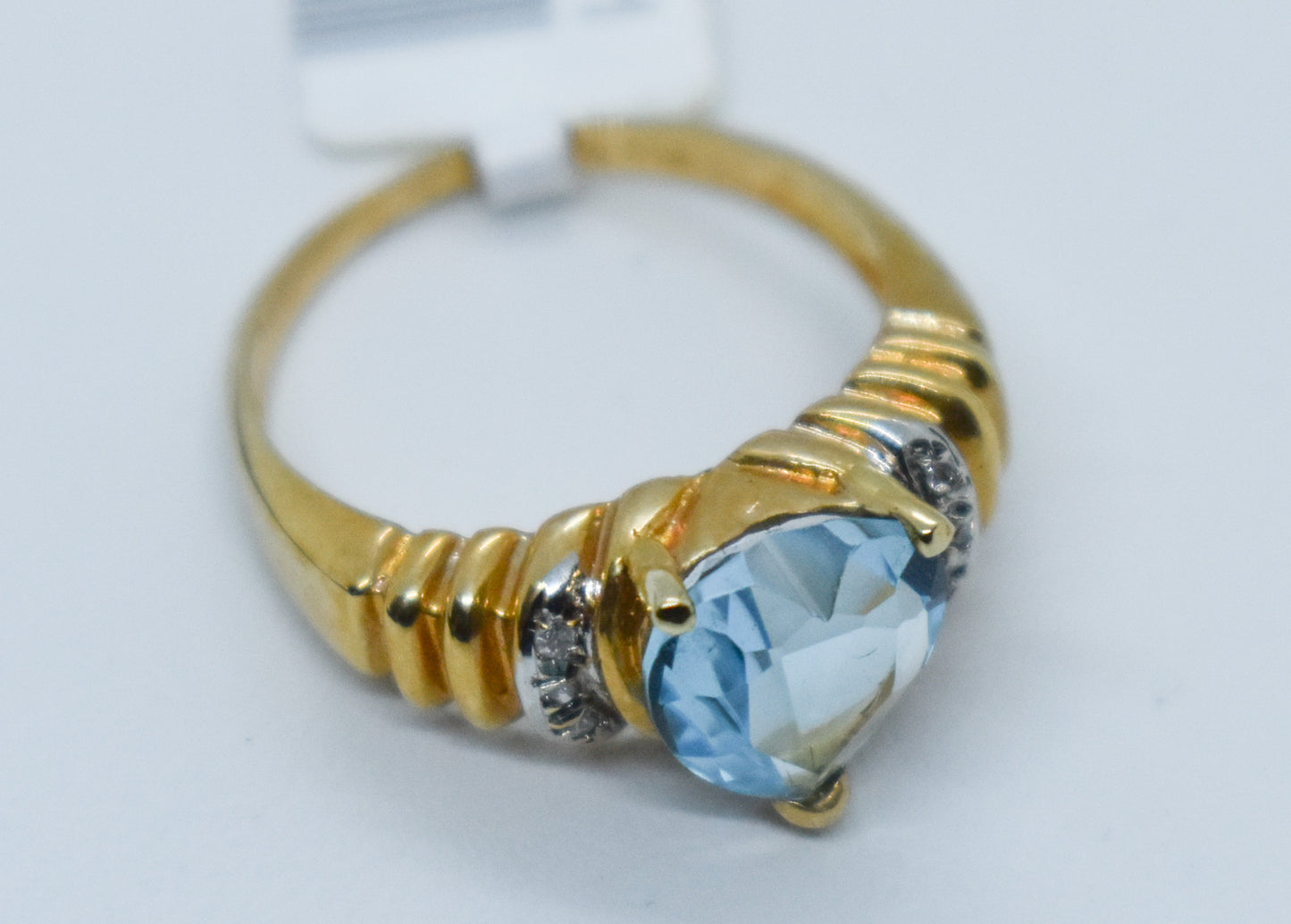 Vintage 14K Yellow Gold Blue Topaz Heart and Diamond Ring Size 6