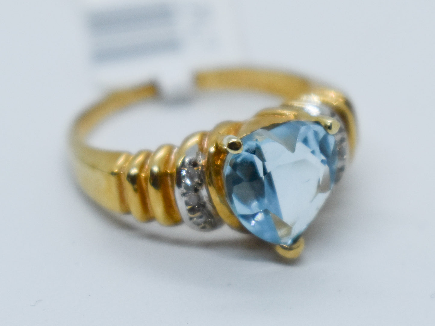 Vintage 14K Yellow Gold Blue Topaz Heart and Diamond Ring Size 6