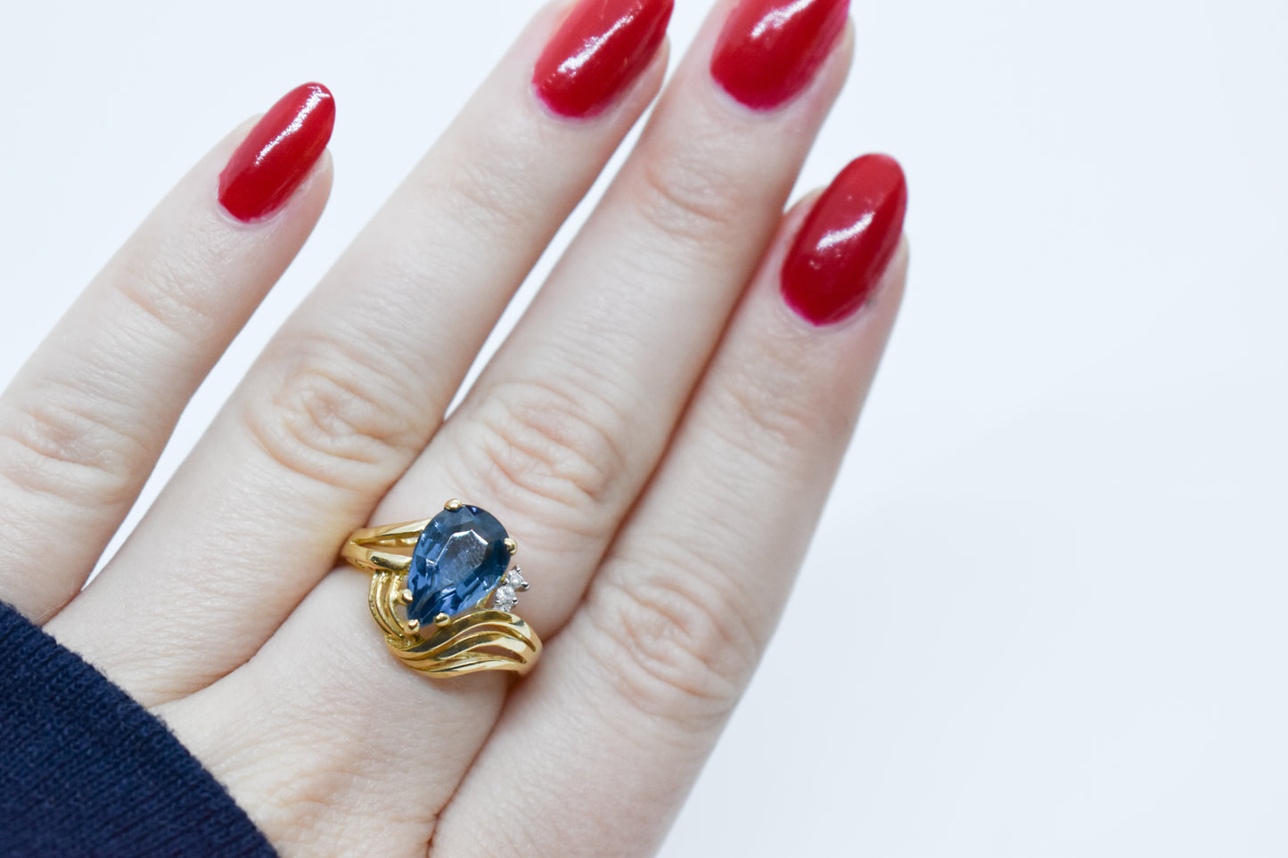 Vintage 14k Yellow Gold 2.5CTW Blue Topaz and Diamond Ring Size 7 1/2