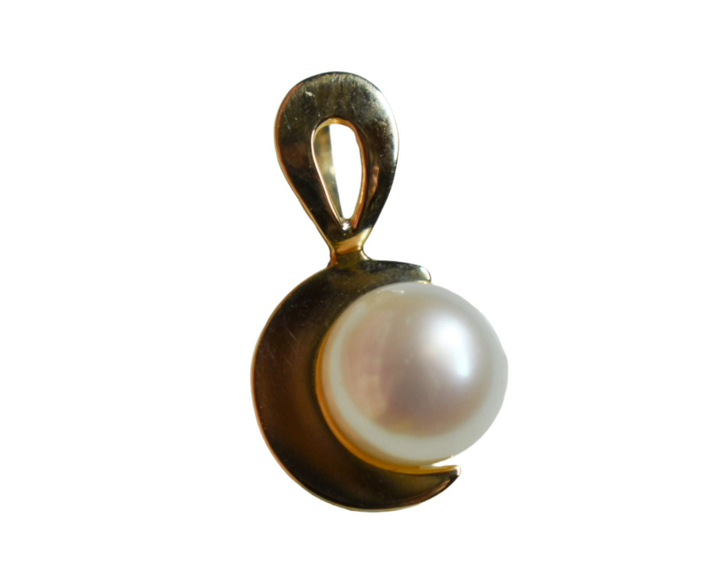 Vintage 14k Yellow Gold Crescent Moon Shaped Pearl Pendant