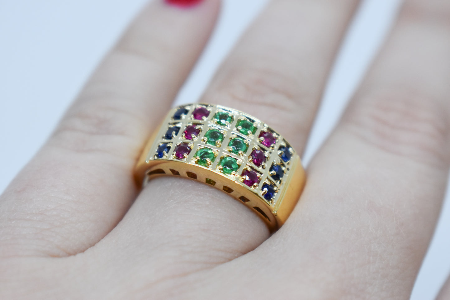 Vintage 14k Yellow Gold Emerald Sapphire and Ruby Ring Size 7 1/4