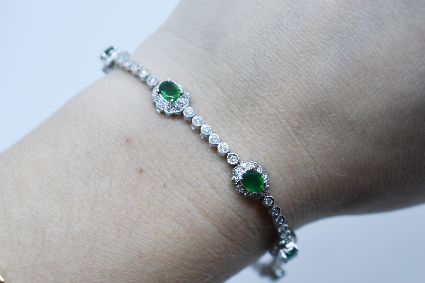 Vintage 14k White Gold Emerald and Diamond Tennis Bracelet Size 7 1/2"
