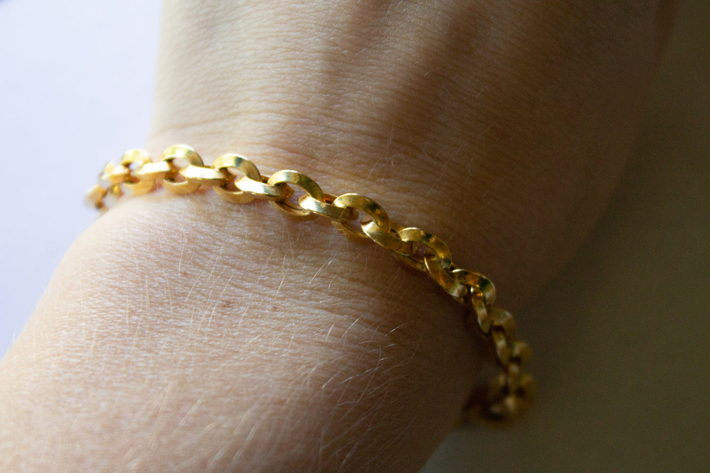 Vintage 14k Yellow Gold Hollow Beveled Rolo Link Chain Bracelet 7 1/2"
