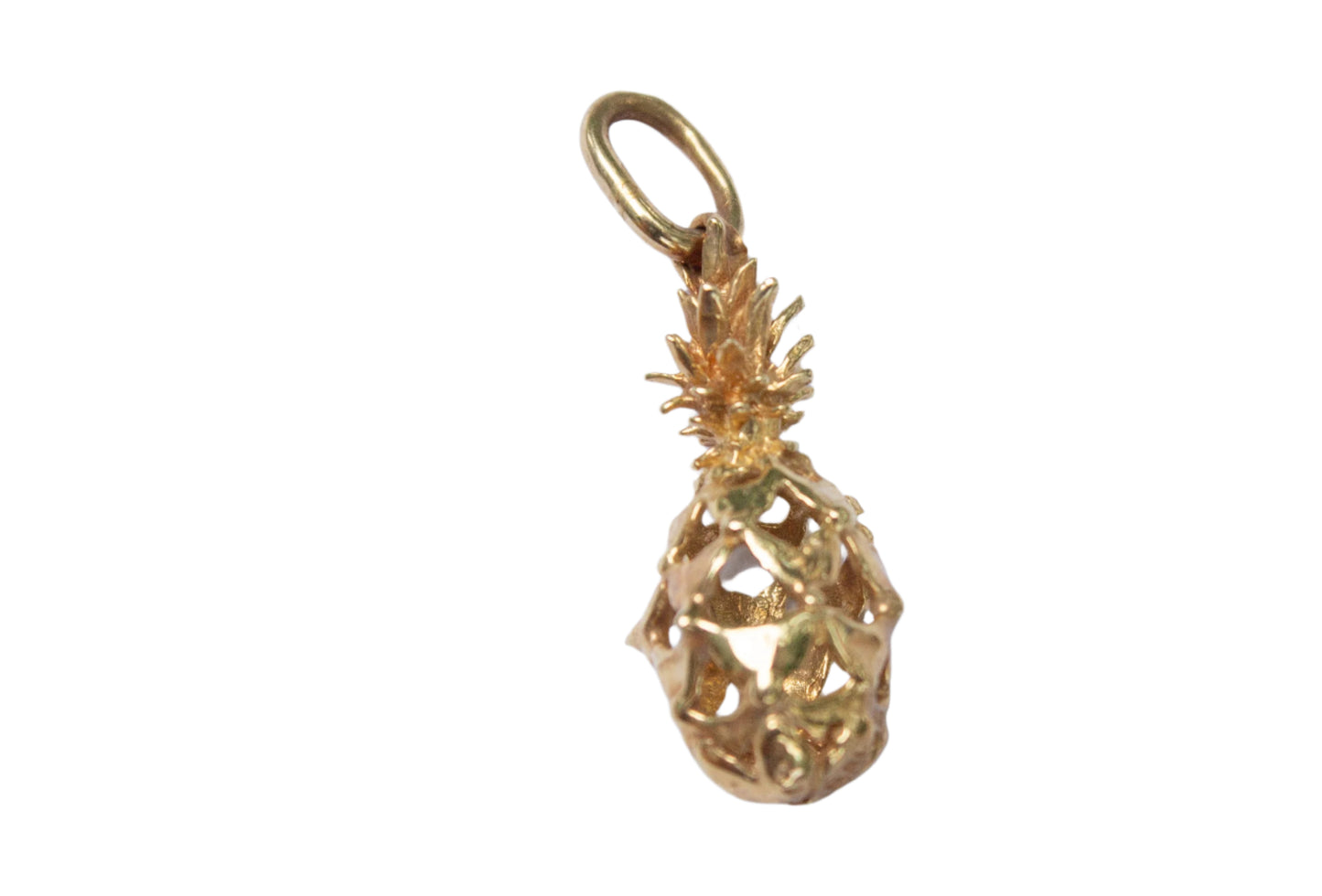 Vintage 14k Yellow Gold 3D Pineapple Pendant