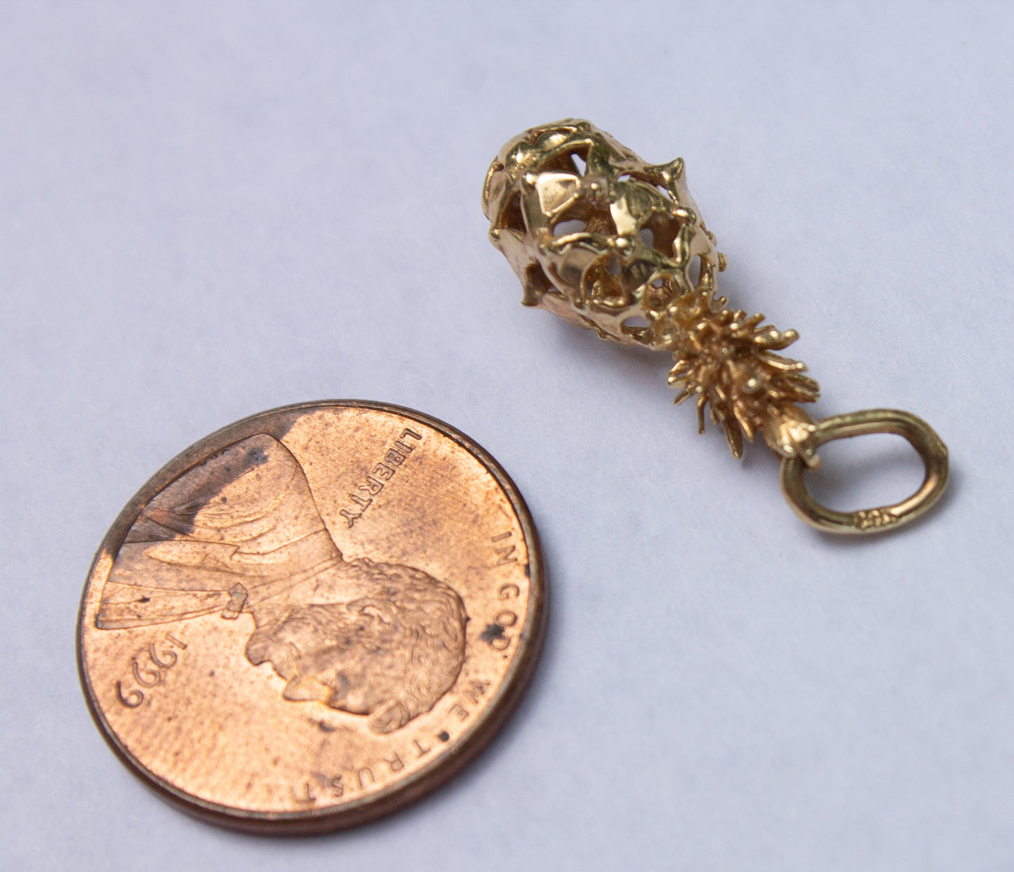 Vintage 14k Yellow Gold 3D Pineapple Pendant