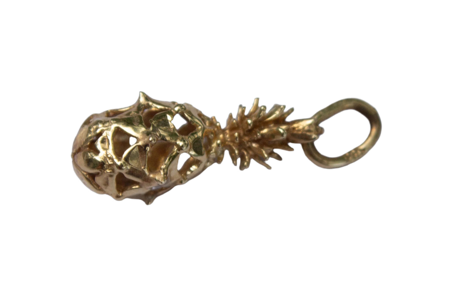 Vintage 14k Yellow Gold 3D Pineapple Pendant