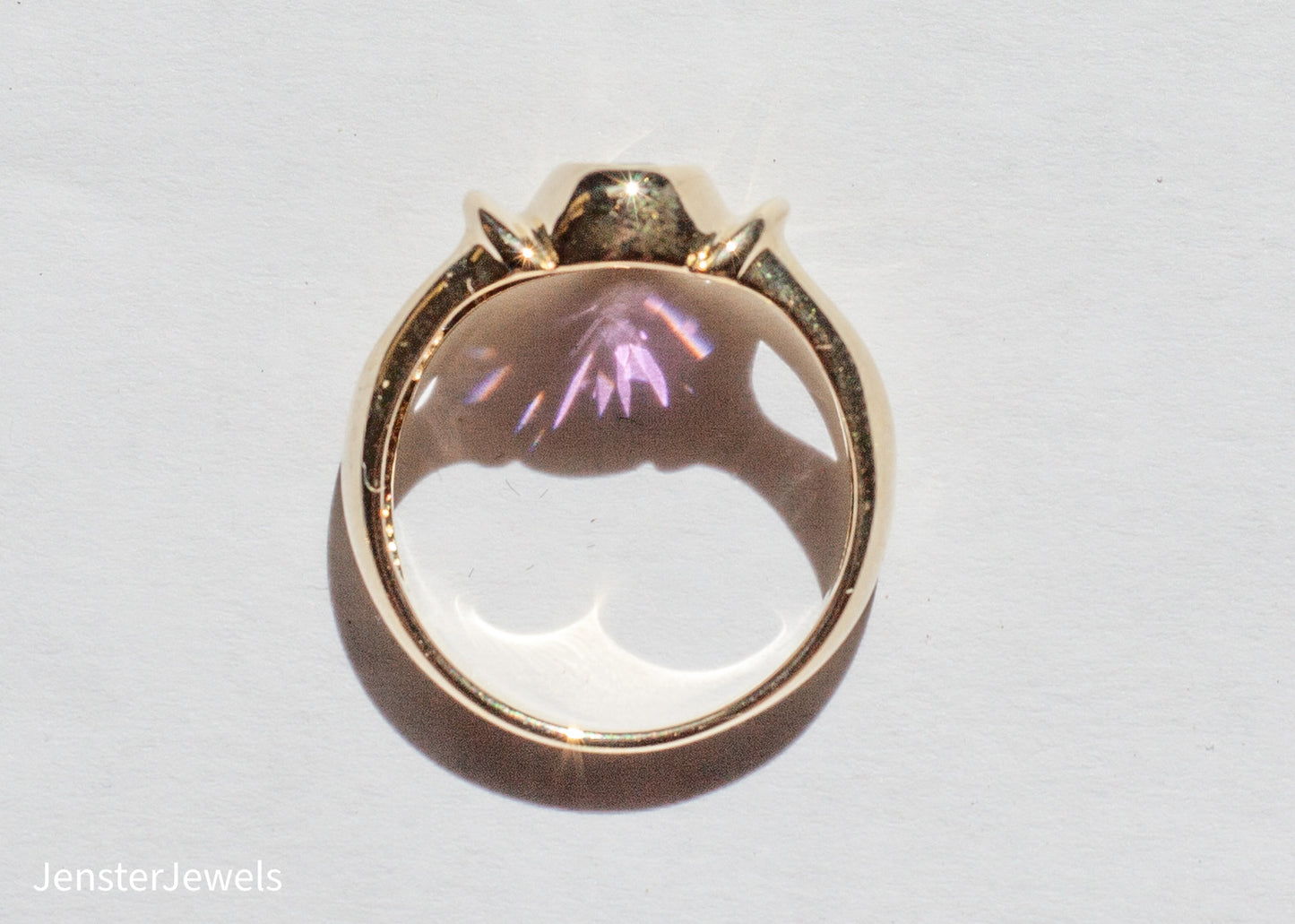 Vintage 14k Yellow Gold Bezel Set Amethyst Ring Size 6