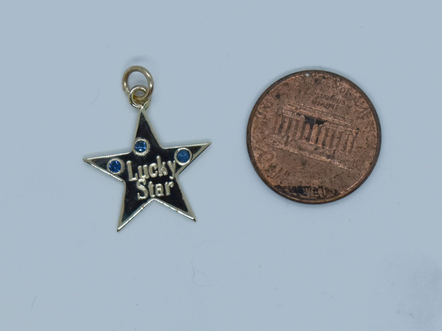 Handmade 14k Yellow Gold Lucky Star Sapphire Pendant
