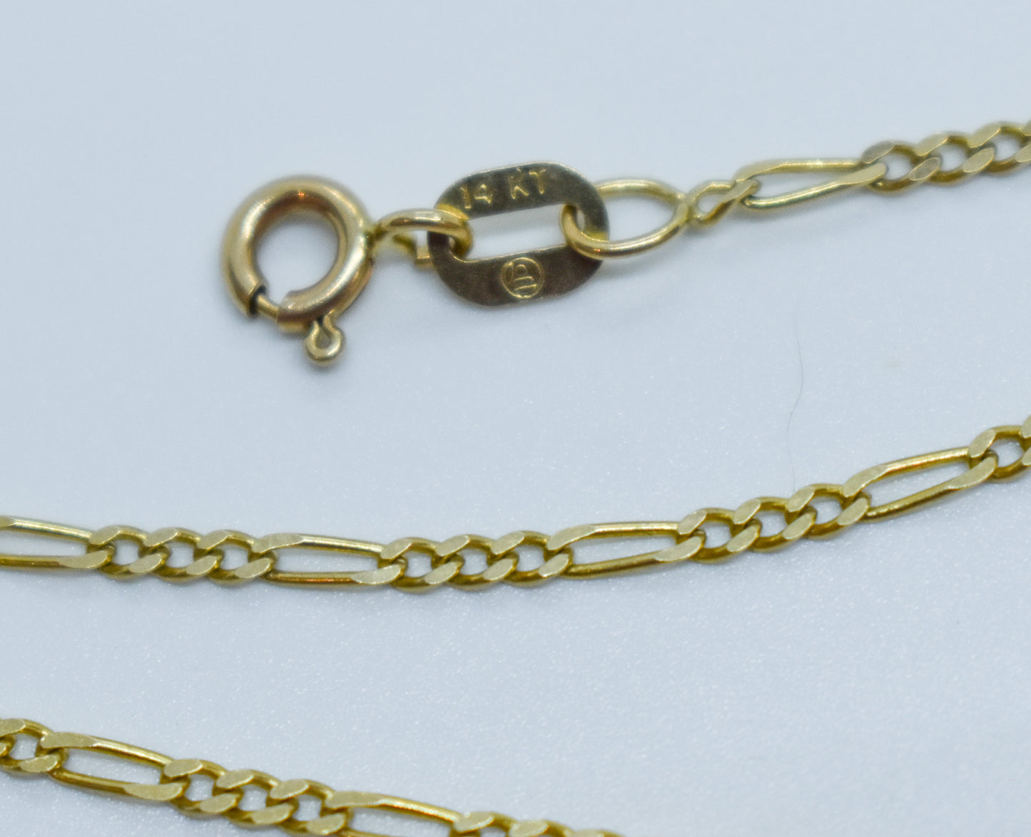 Vintage 14k Yellow Gold Figaro Chain Necklace 18 1/4"